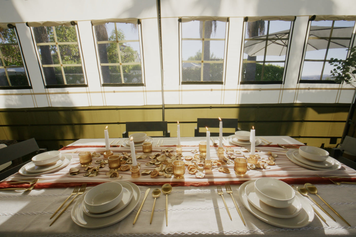 Deluxe Sukkah